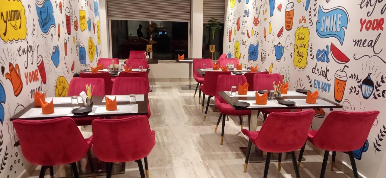 贾姆谢德布尔 The Pearl酒店 外观 照片